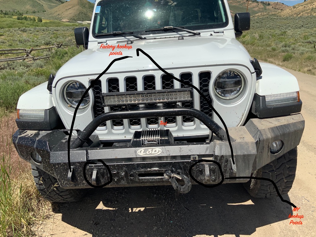 Gladiator front bumper with hooks to flat tow behing a motorhome | Jeep