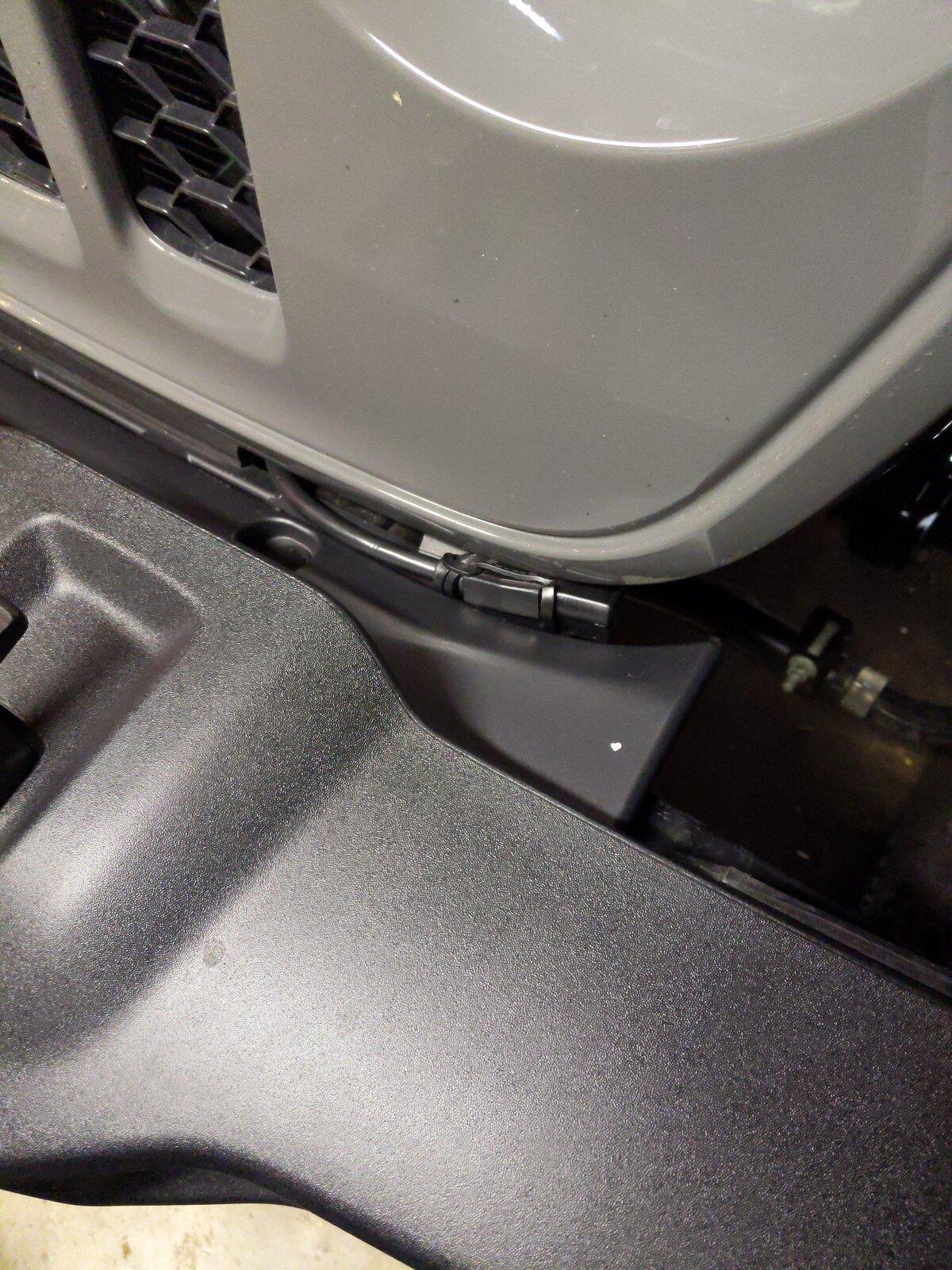 Block heater cord, route | Jeep Gladiator (JT) News, Forum, Community -  JeepGladiatorForum.com
