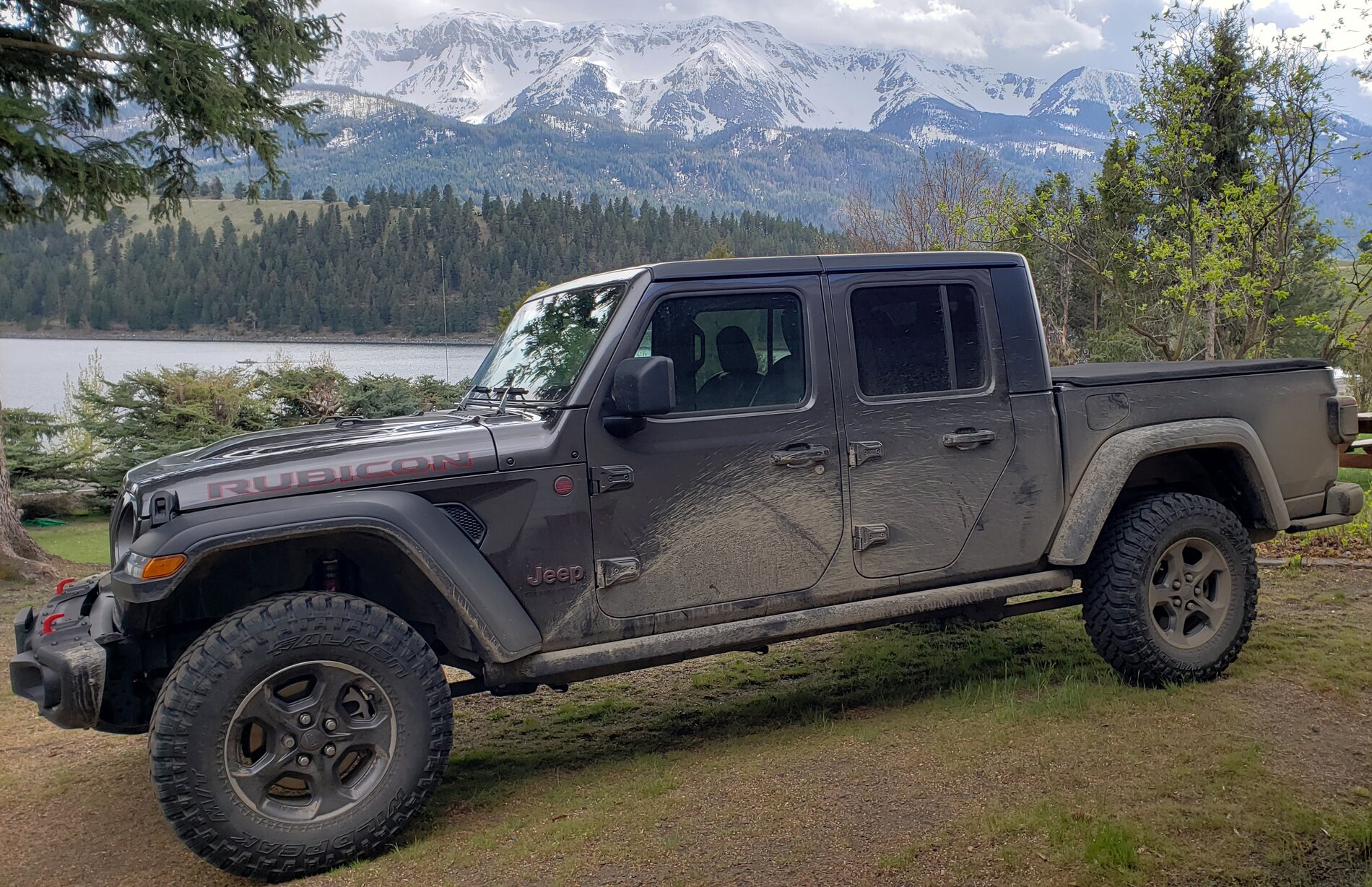 Jeep Gladiator Joseph, Oregon forest road trip 20210514_080335