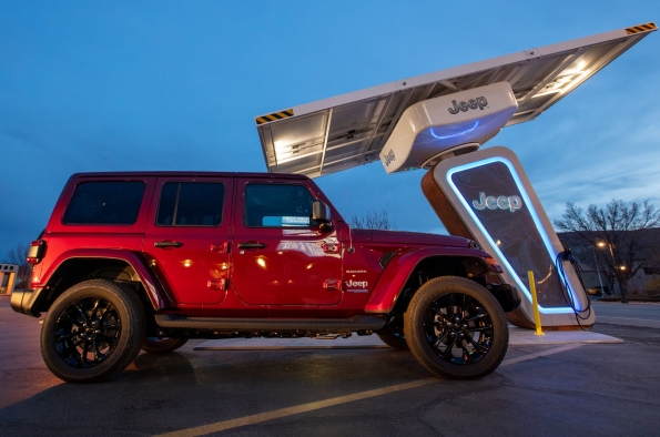 Jeep Gladiator Jeep Jamboree 2023 Celebrated the 70th Anniversary of the Rubicon Trail [Updated With Video] 663-4xecharge1