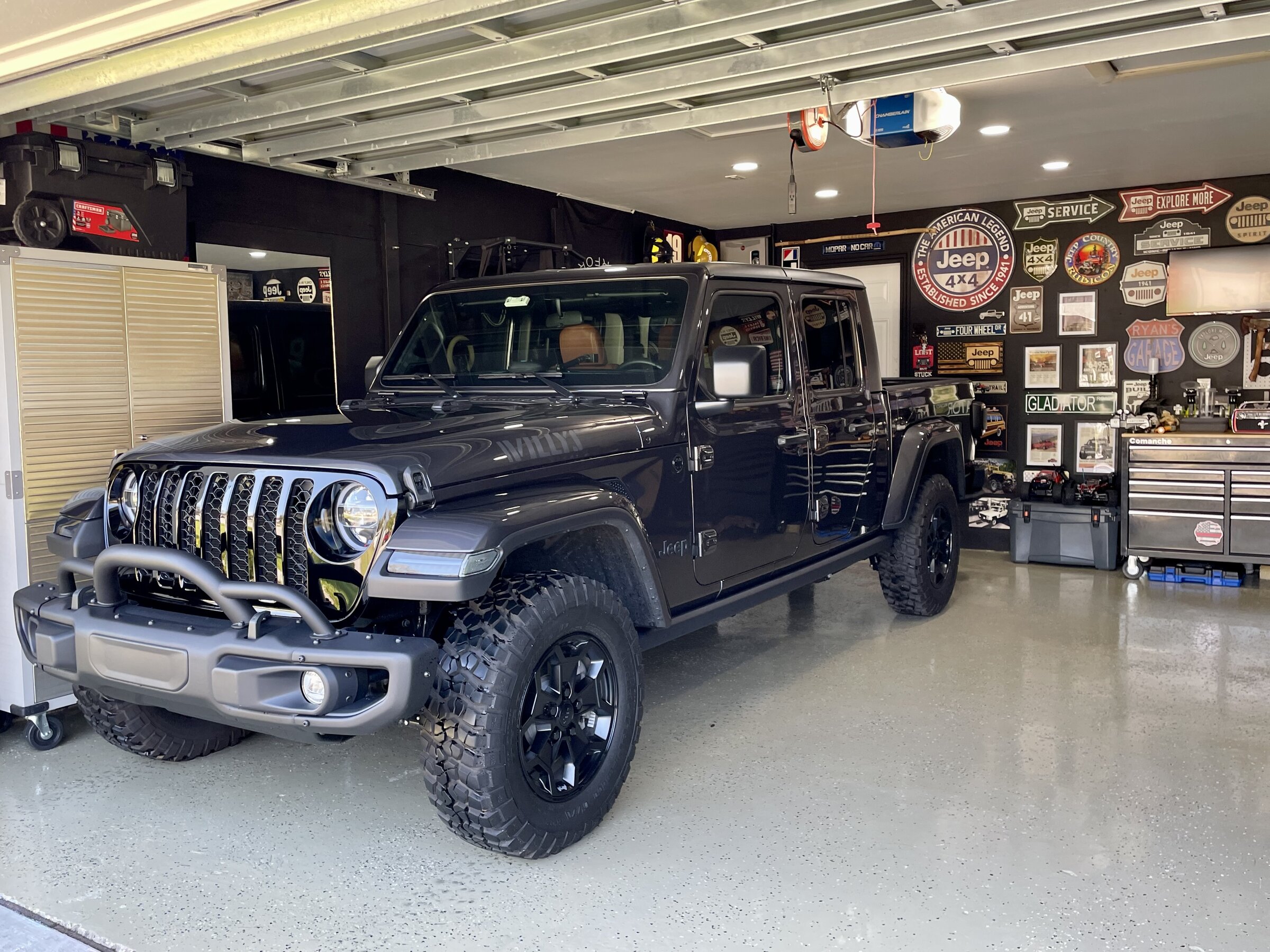 Jeep Gladiator Photo challenge.. Show me your Gladiator in your garage. 67B36D01-BB9D-4089-88E8-F3FBF1DCA791