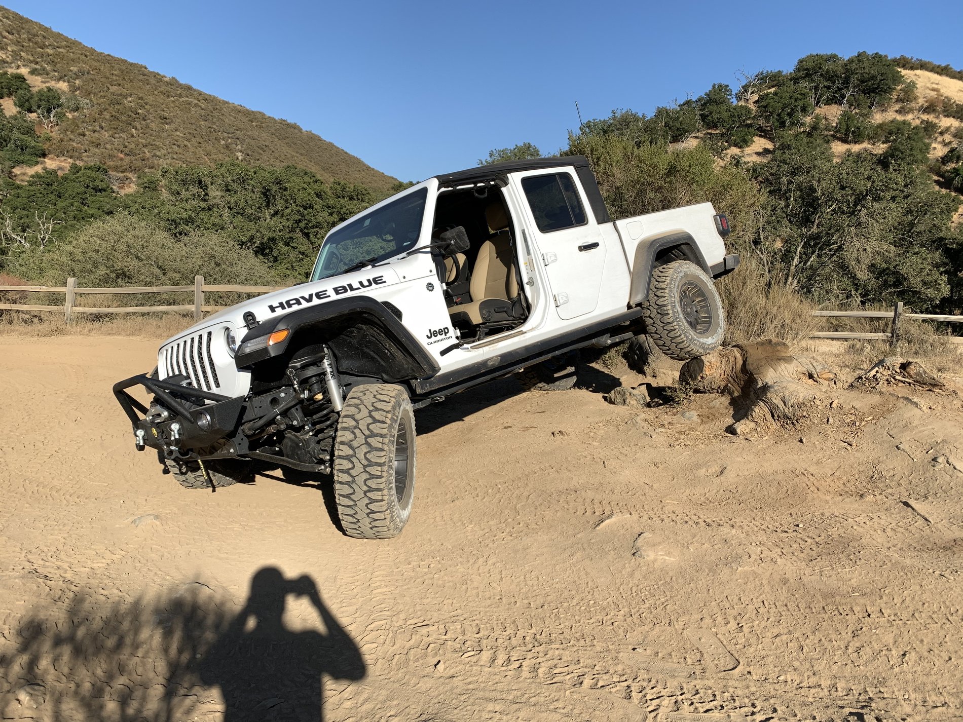 Jeep Gladiator -- 2020+ Gladiator Picture Game -- 7634F83F-7769-4A55-BF4F-8B5A2D599225