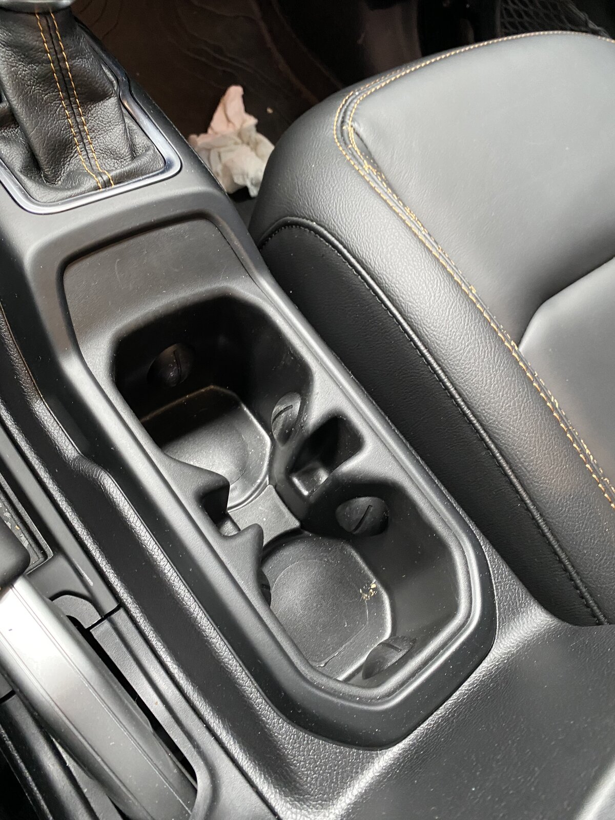 What's the space between the cup holders for? (Wrong answers only)  Jeep  Gladiator (JT) News, Forum, Community 
