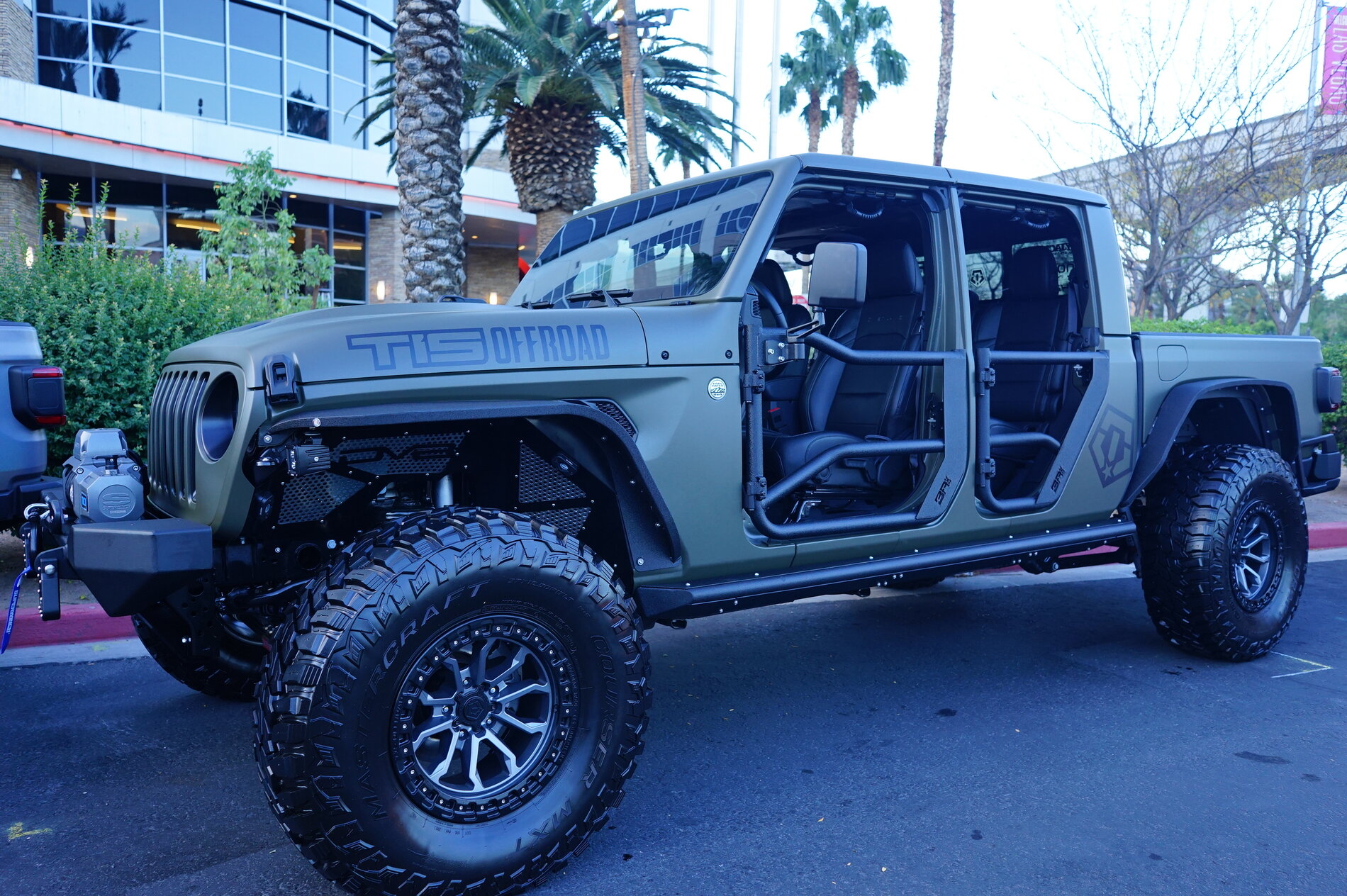 Jeep Gladiator Sema 2021 Gladiators Galore [Add What You Come Across] 195088-5804d8cffd509f61c17f44cd610be75f