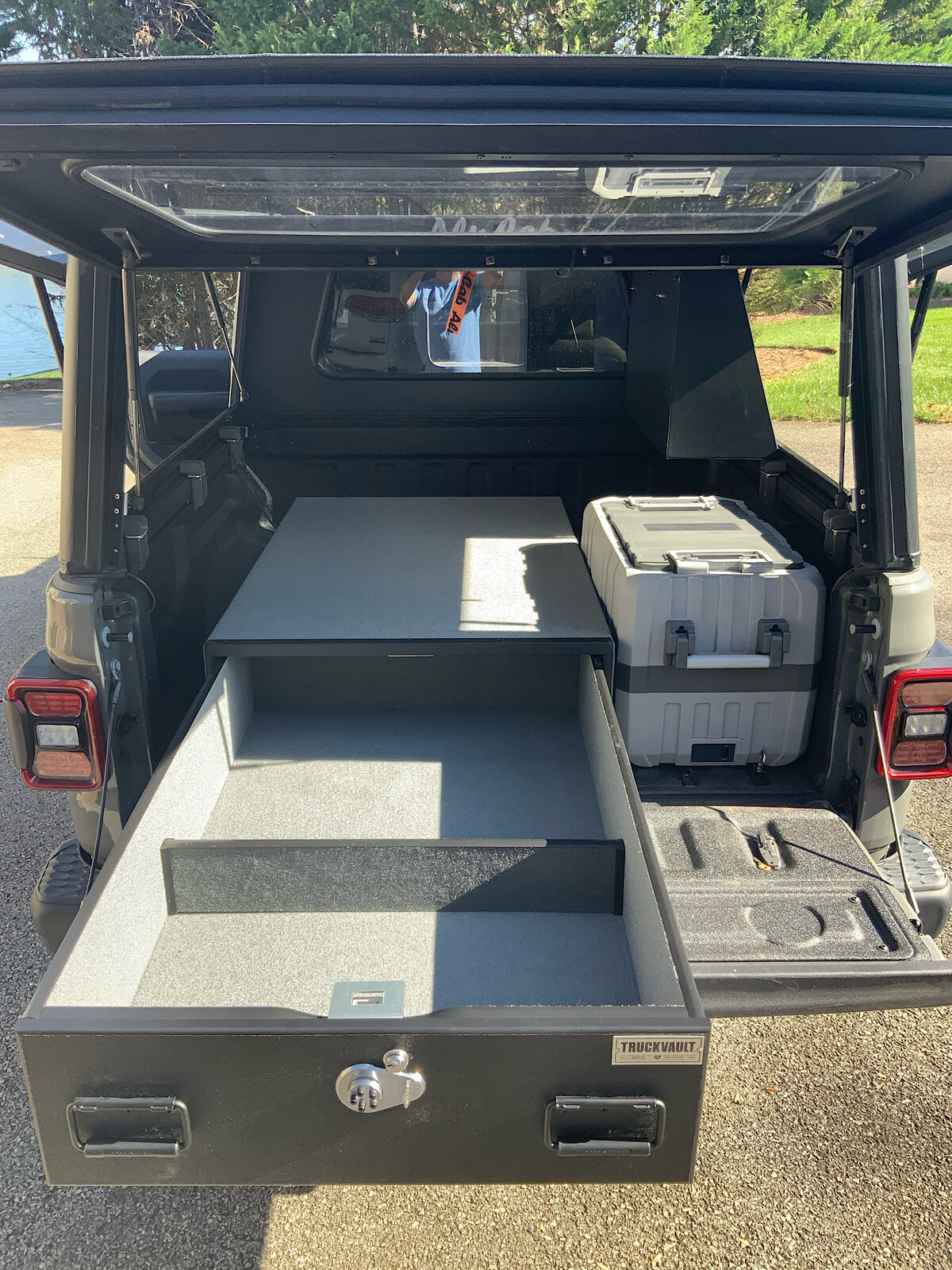 Jeep Gladiator Rear bed custom drawer! AD9D3BBB-CD9D-4C84-8F14-E20347164CD0