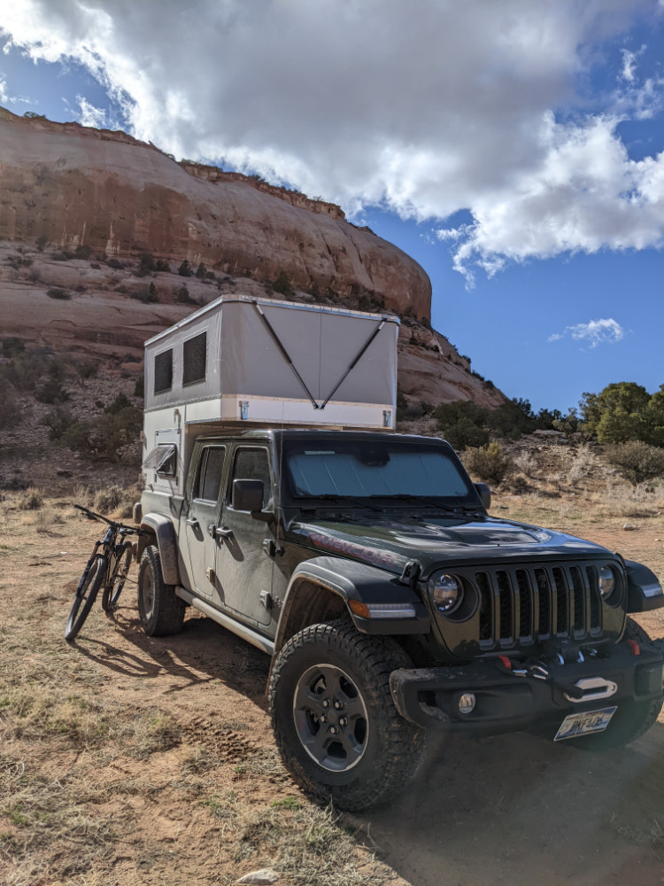 Jeep Gladiator Camping with your Gladiator camping1