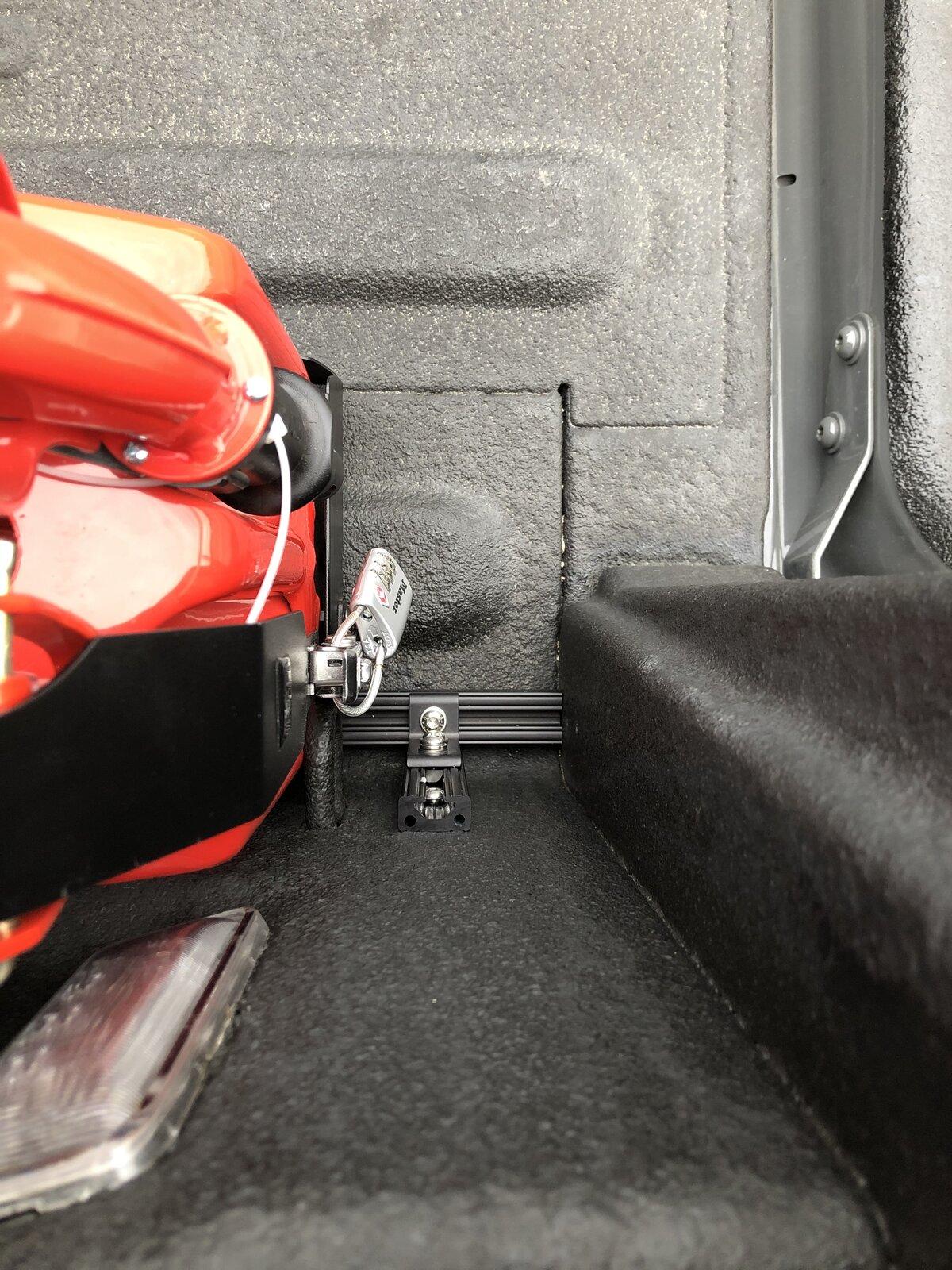 jeep gladiator jerry can mount
