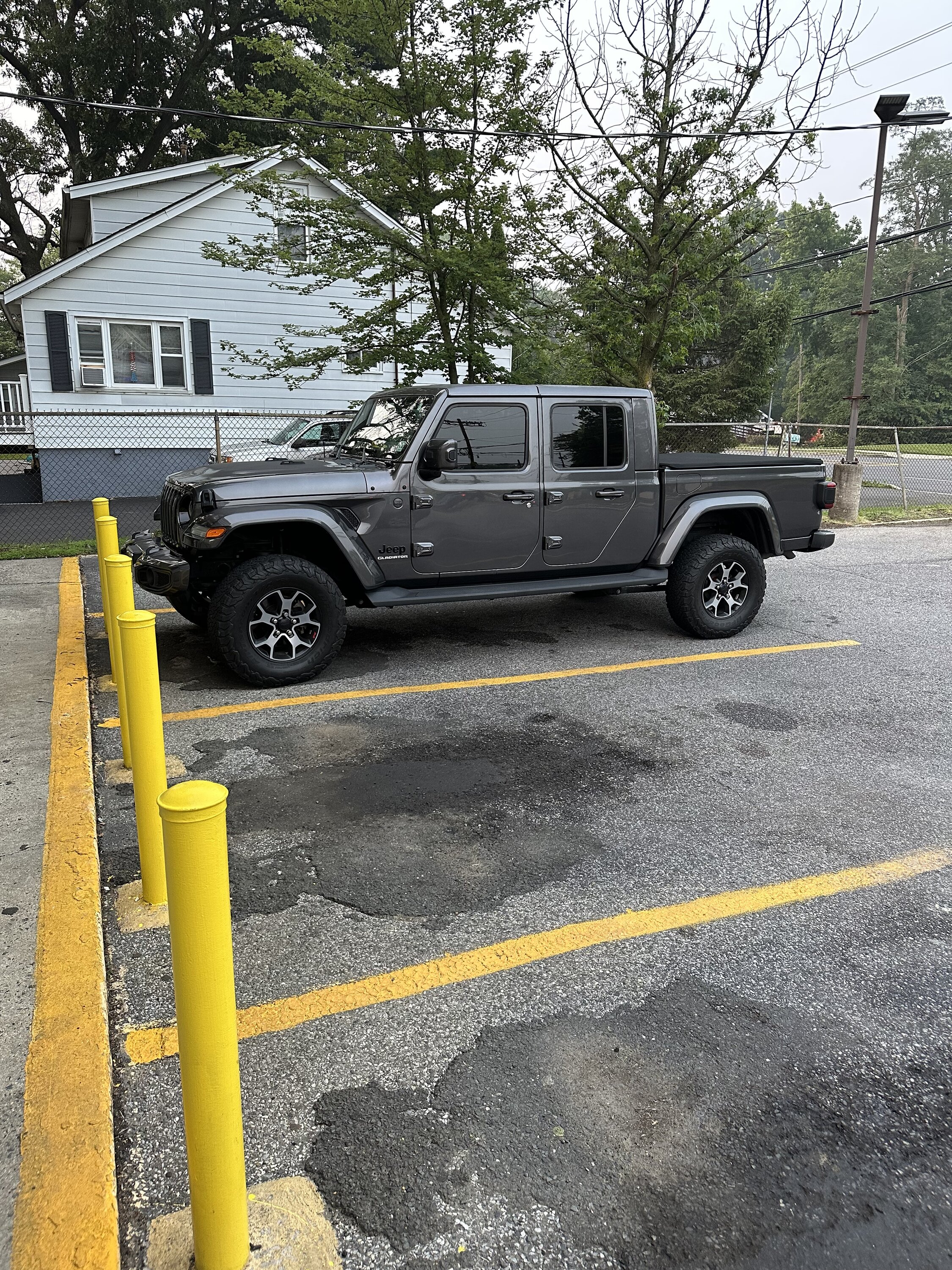 Jeep Gladiator Question for owner of a 2021 Jeep Gladiator Overland High Altitude PackGe IMG_1474