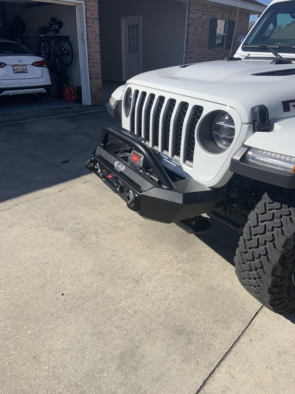 Aftermarket front bumper that uses both the OEM fog lamps and OEM red tow  hooks? | Jeep Gladiator Forum 
