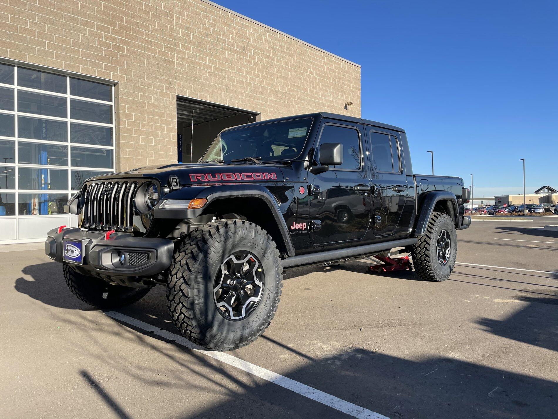 35x11-5r17-anyone-jeep-gladiator-jt-news-forum-community
