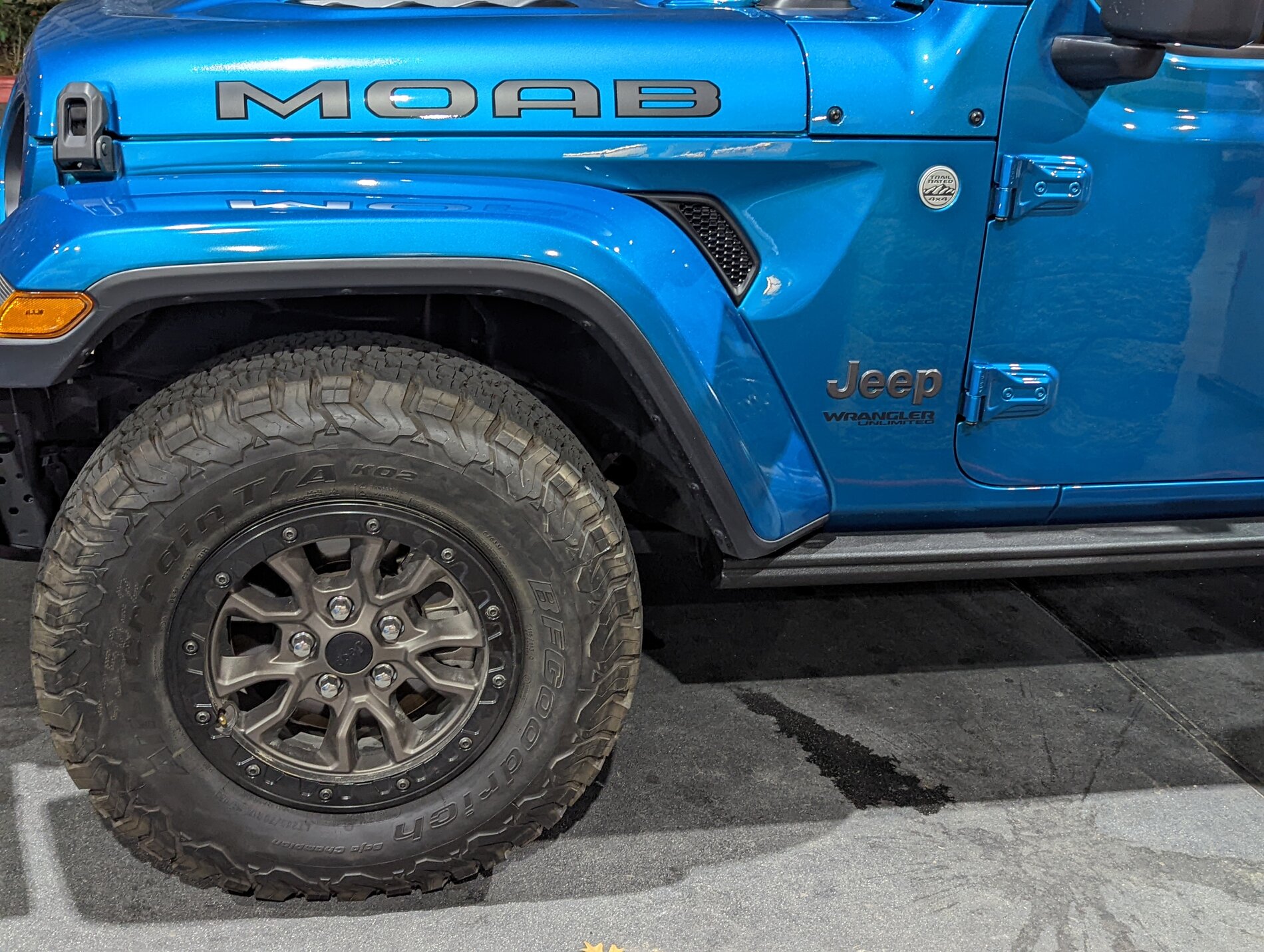 Mopar wheels from JL xtreme recon package. Not bronze | Jeep Gladiator  Forum 