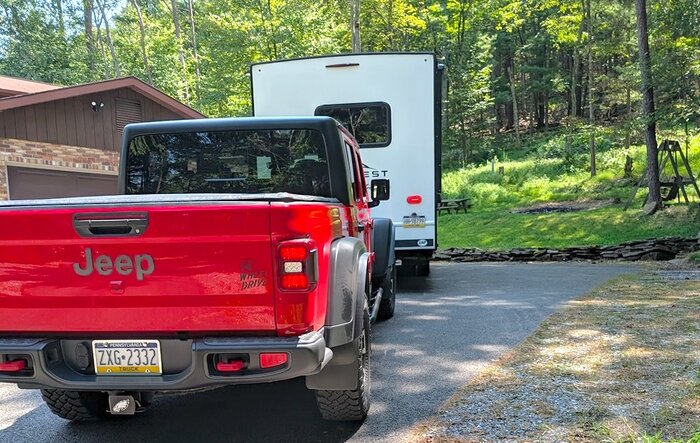 Flat Towing a Jeep Gladiator with a Factory Rubicon Steel Bumper
