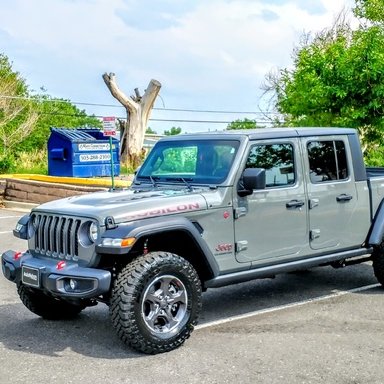 B&M Racing Shifter and Transfer Shifter Installed Jeep Gladiator (JT