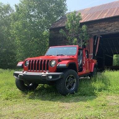 Happy Fri-yay!!! Let's see those naked (JEEP) photos! **Admin Warning