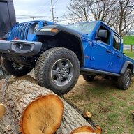 Aux switches temporarily unavailable, battery charging- even after aux  battery replaced. | Jeep Gladiator Forum 