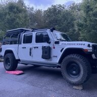 Aux Switches temporarily unavailable batteries charging | Jeep Gladiator  Forum 