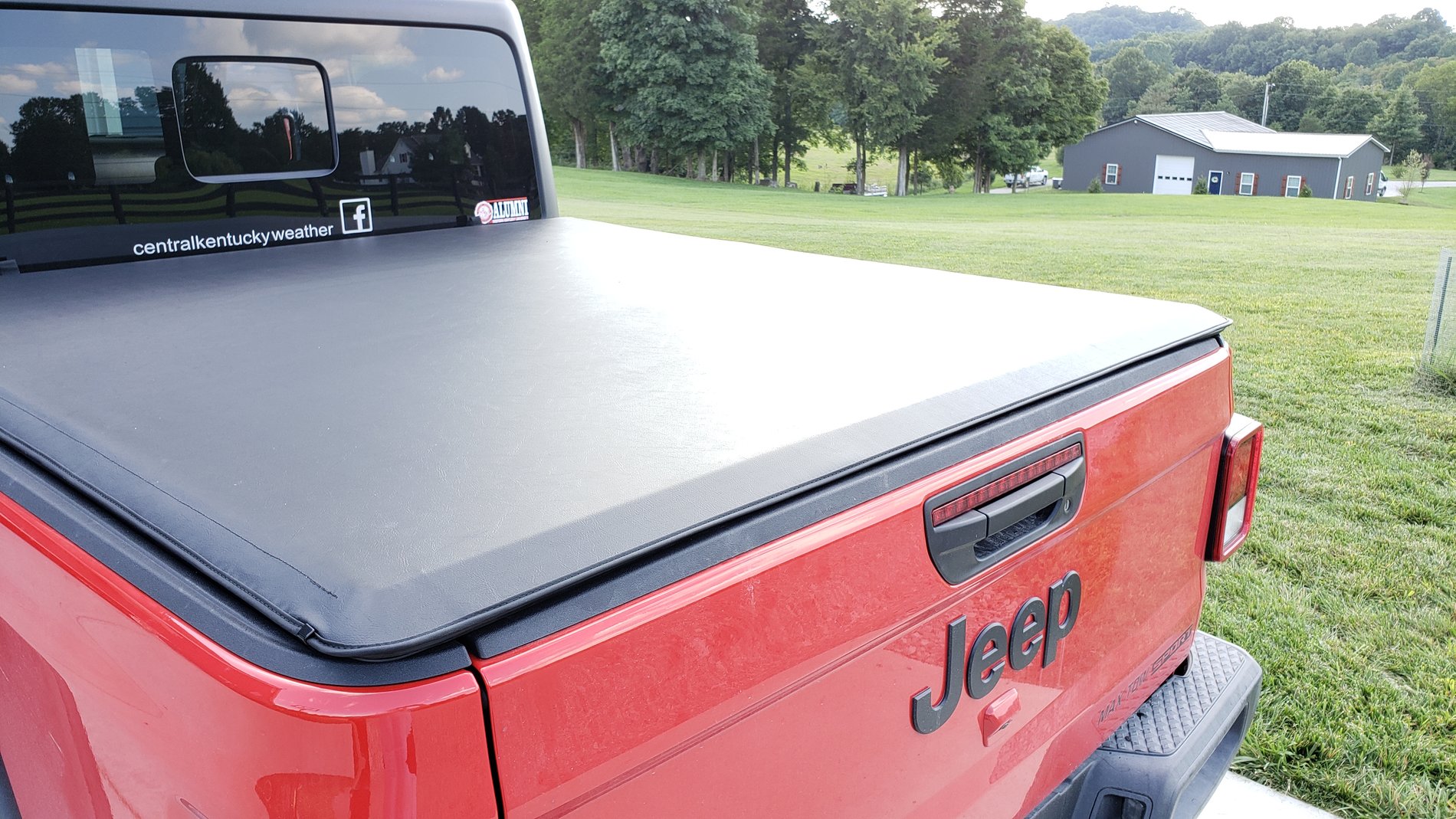 Bed Cover On The Cheap For Gladiator 2020+ Jeep Gladiator (JT) News
