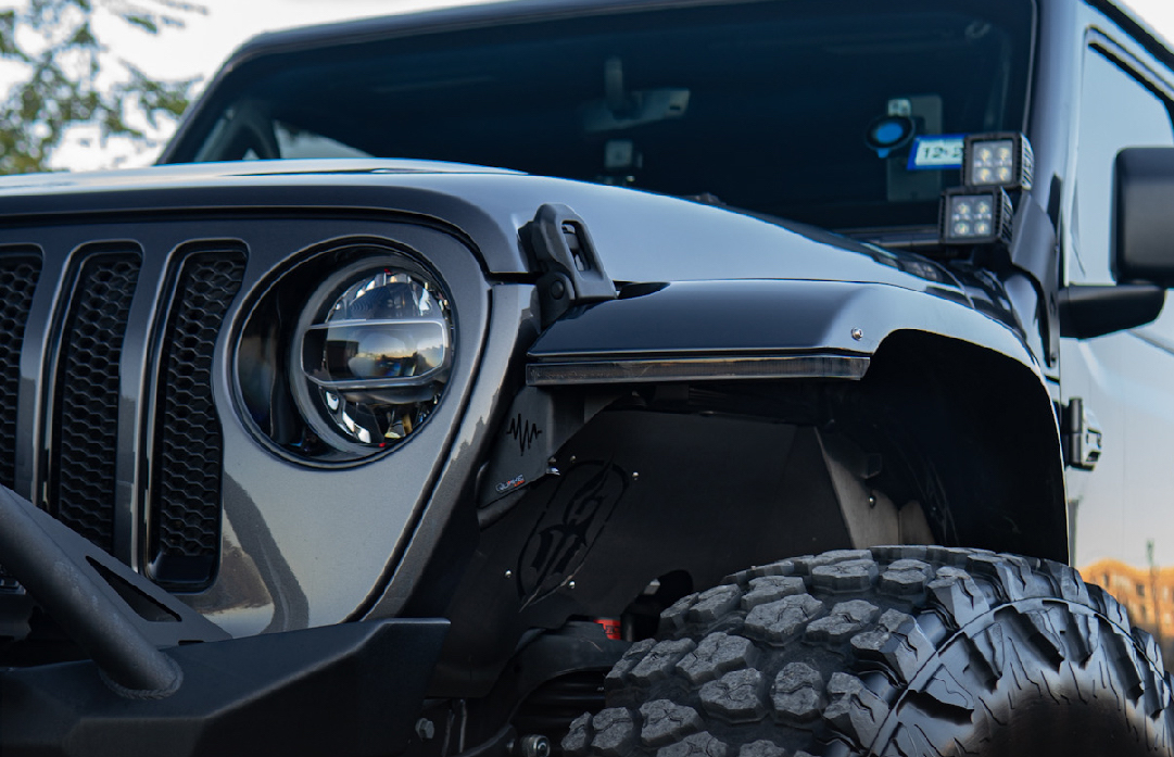 Quake LED Releases New Jeep Wrangler JL/Gladiator JT Slim Smoked DRL