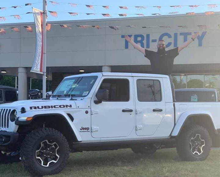 Order your 2023 Gladiator 6 below invoice plus rebates! Jeep